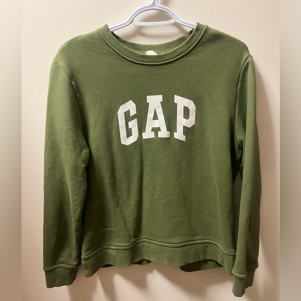 GAP green crewneck